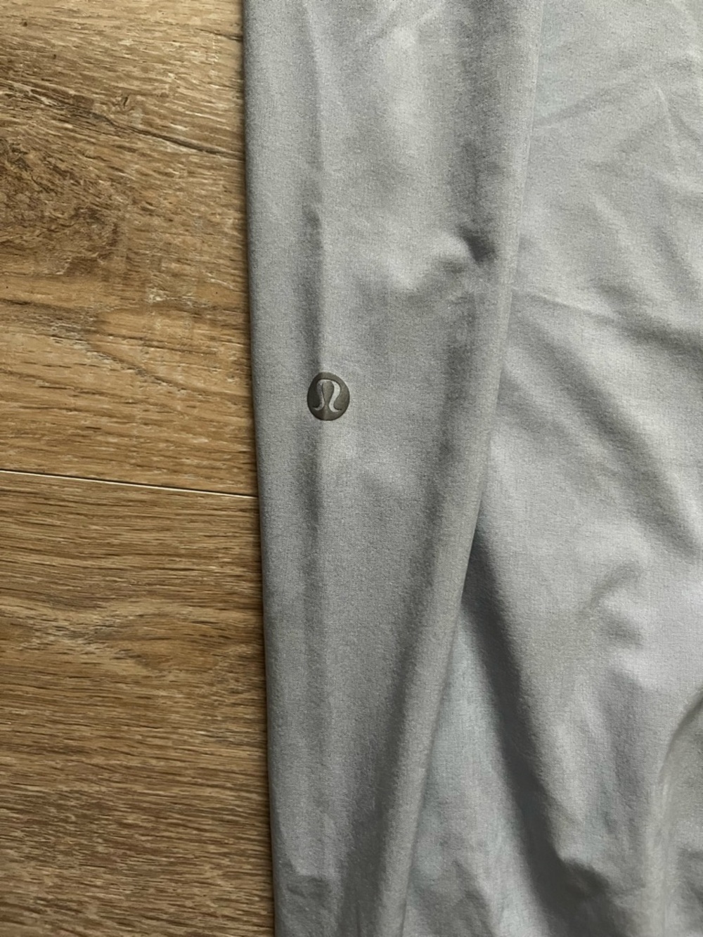 Lululemon Women’s Tear-Away Mid-Rise Track Pant Windmill - Size 10 - Picture 7 of 7